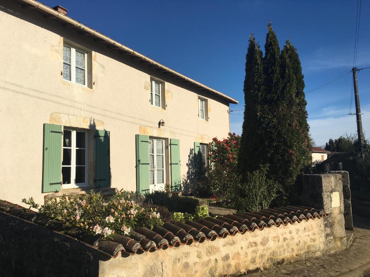 La Maison D'Olives Nouic Bagian luar foto